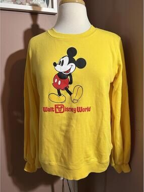 Walt Disney World Mickey Mouse Sweatshirt Womens Size Small Yellow